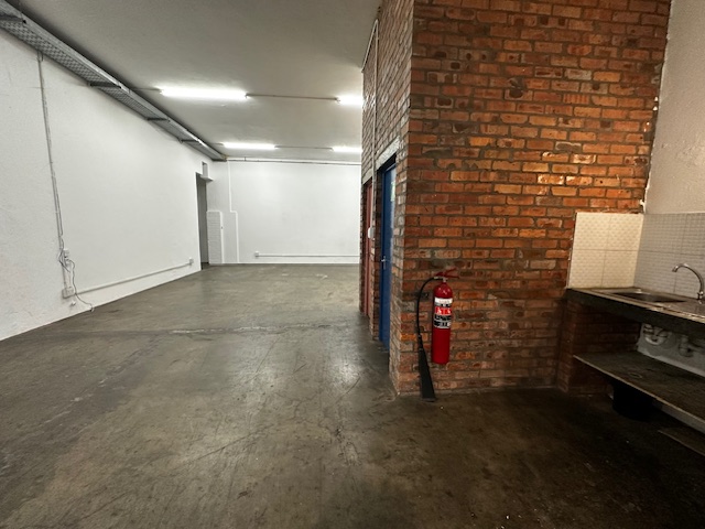 To Let Commercial Property for Rent in Maitland Western Cape